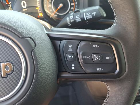 New 2026 Jeep Wrangler Unlimited Rubicon AWD/4WD image 21