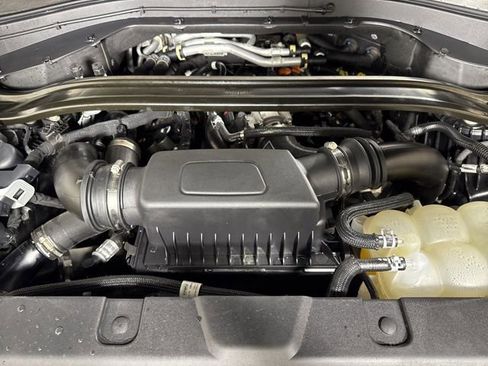Used 2024 Lincoln Aviator Reserve AWD/4WD image 9