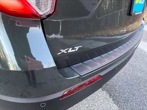 Used 2024 Ford Explorer XLT image 42