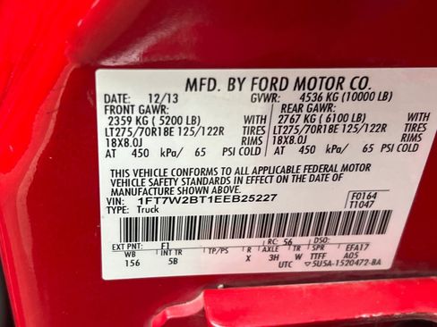 Used 2014 Ford F250 Lariat w/ Lariat Interior Package image 28