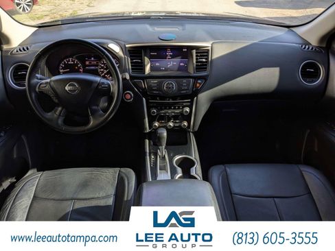 Used 2017 Nissan Pathfinder SV w/ Trailer Tow Package FWD image 15
