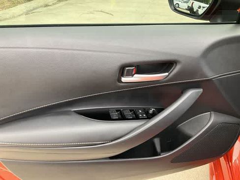 Used 2025 Toyota Corolla SE FWD image 15