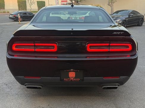 Used 2016 Dodge Challenger SRT RWD image 13