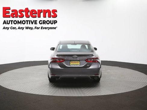 Used 2024 Toyota Camry SE w/ Cold Weather Package FWD image 33