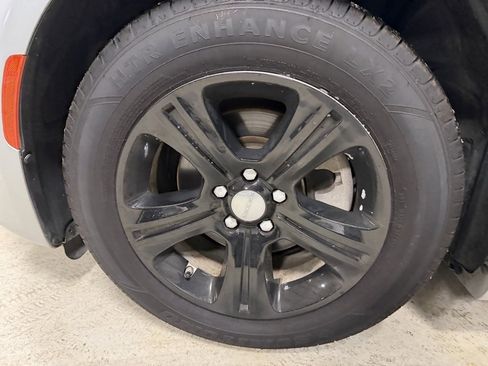 Used 2022 Dodge Charger SXT image 28