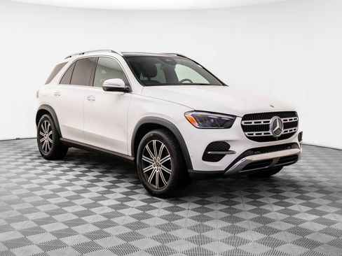 Used 2024 Mercedes-Benz GLE 350 4MATIC image 7