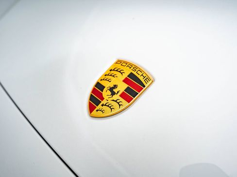 Certified 2020 Porsche Cayenne AWD/4WD image 16