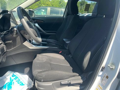 Used 2024 Mitsubishi Eclipse Cross Ralliart AWD/4WD image 5