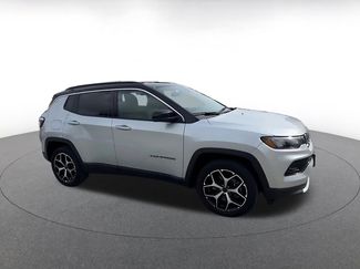 Used 2025 Jeep Compass Limited video 2