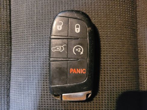 Used 2016 Jeep Grand Cherokee Laredo w/ Quick Order Package 23E image 32