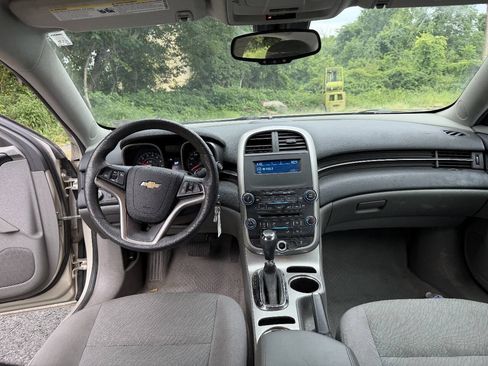 Used 2014 Chevrolet Malibu LS w/ Protection Package FWD image 16