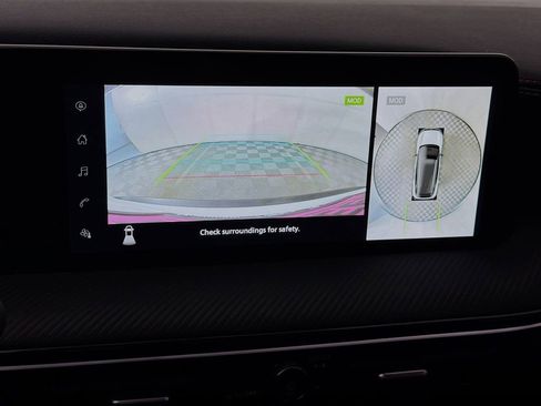 Used 2025 Nissan Kicks SR FWD image 17