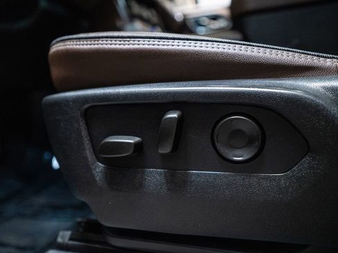 Used 2024 Chevrolet Tahoe High Country w/ Advanced Technology Package image 24