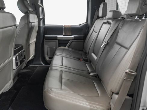 Used 2018 Ford F150 Lariat image 39