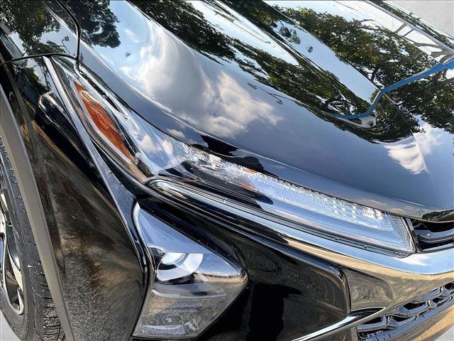 Used 2025 Chevrolet Trax RS FWD image 30