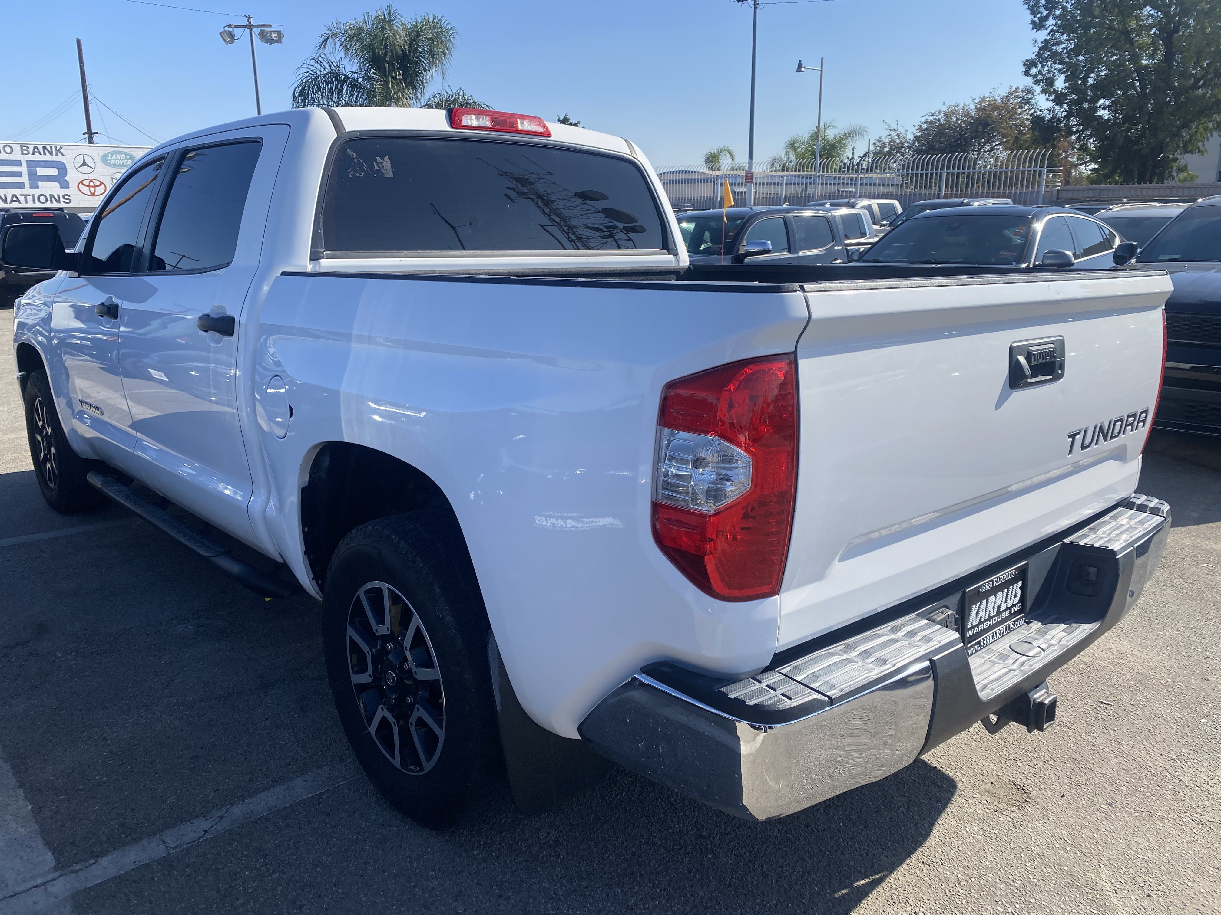 Used 2017 Toyota Tundra SR5 w/ SR5 Upgrade Package RWD image 9