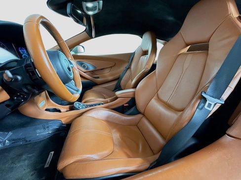 Used 2016 McLaren 570S Coupe image 10