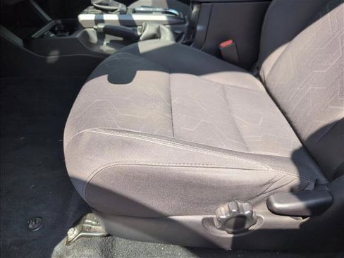 Used 2016 Toyota Tacoma TRD Sport w/ Towing Package AWD/4WD image 11