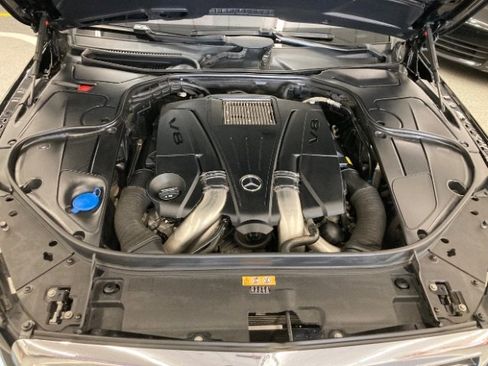 Used 2017 Mercedes-Benz S 550 4MATIC Sedan image 37