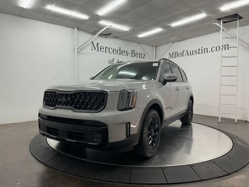 Used 2023 Kia Telluride SX X-Pro AWD/4WD image 3