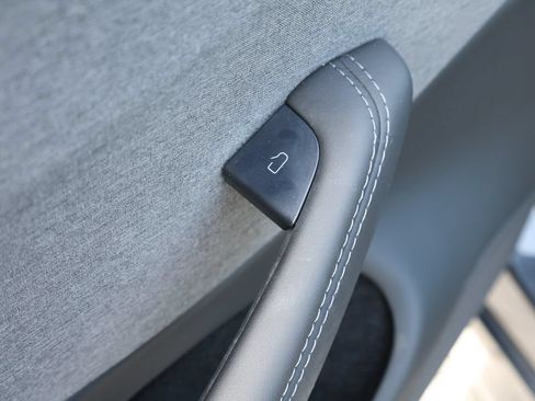 Used 2025 Tesla Model 3 Long Range RWD image 14