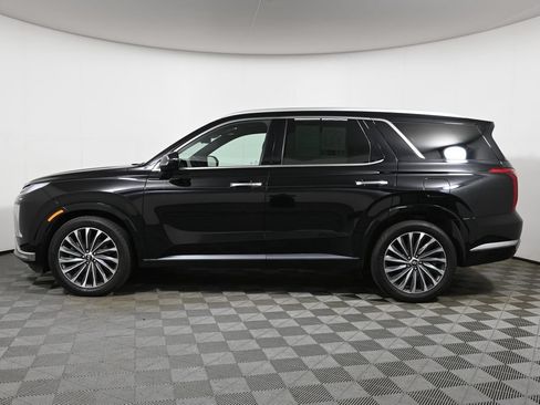 Used 2024 Hyundai Palisade Calligraphy AWD/4WD image 2