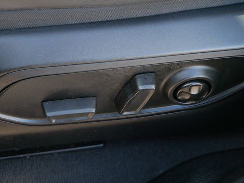 Used 2023 Jeep Grand Cherokee Limited w/ Luxury Tech Group II image 20