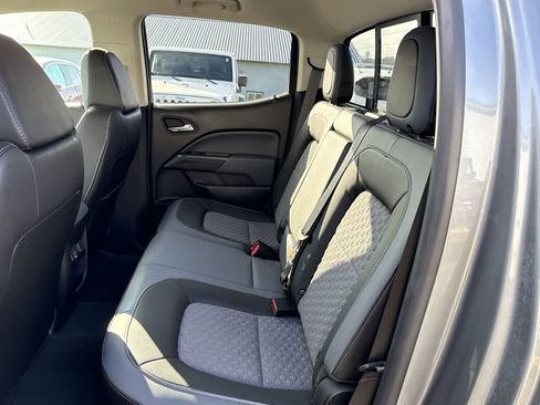 Used 2020 Chevrolet Colorado Z71 image 17