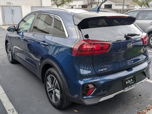 Used 2020 Kia Niro LXS image 8