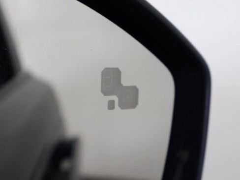 Used 2023 Land Rover Range Rover Velar R-Dynamic S image 43