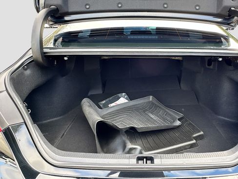 Used 2020 Toyota Camry SE image 23