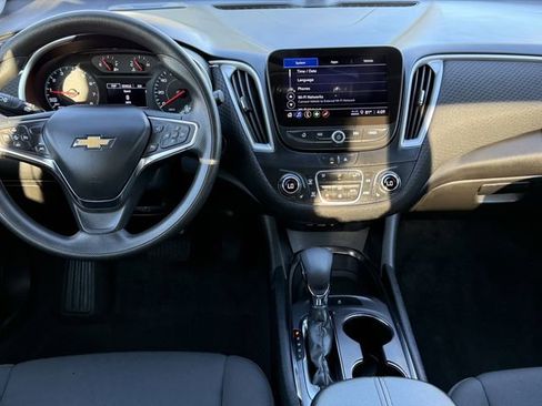 Used 2023 Chevrolet Malibu LT FWD image 8