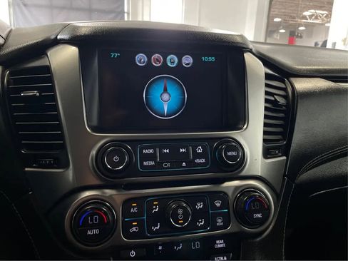 Used 2018 Chevrolet Tahoe LS w/ Enhanced Driver Alert Package image 27