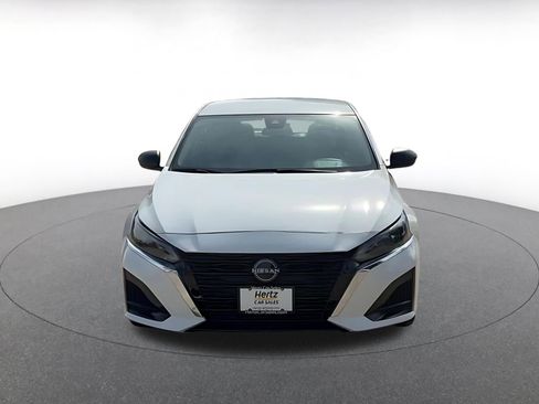Used 2025 Nissan Altima 2.5 SV FWD image 4