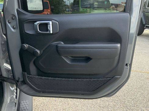 Used 2022 Jeep Wrangler Unlimited Sport AWD/4WD image 49