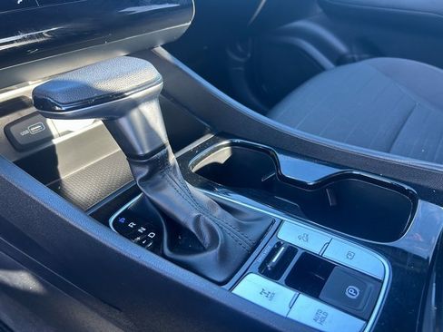 Used 2023 Hyundai Santa Cruz SE image 15