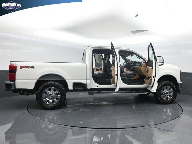 Used 2024 Ford F250 Lariat w/ Chrome Package AWD/4WD image 27