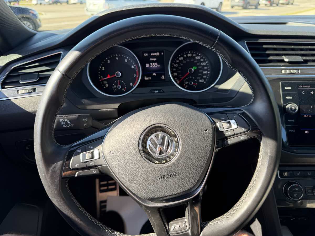 Used 2021 Volkswagen Tiguan SE R-Line AWD/4WD image 26