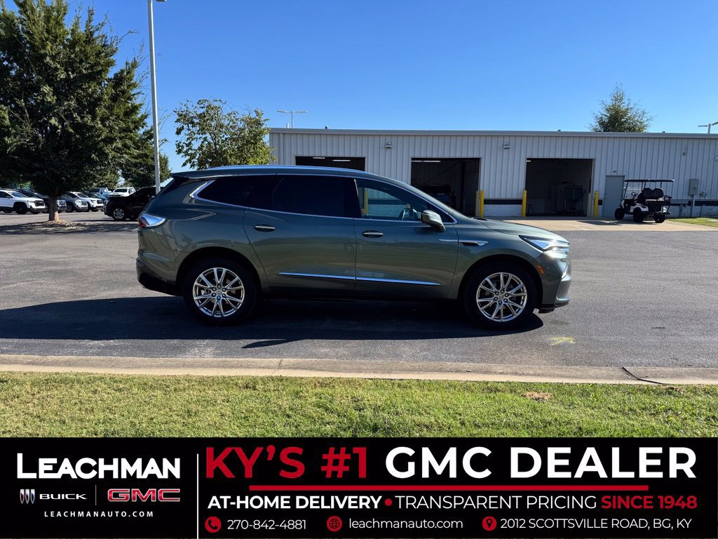 Used 2024 Buick Enclave Essence w/ Experience Buick Package FWD image 2