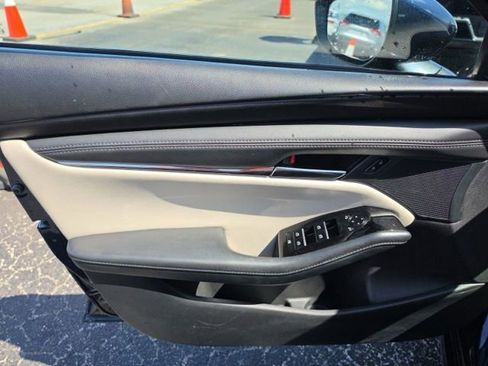 Used 2025 MAZDA MAZDA3 s FWD image 14