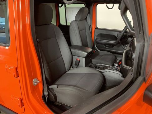 Used 2023 Jeep Wrangler Unlimited Sport image 35