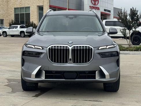 Used 2025 BMW X7 xDrive40i AWD/4WD image 7