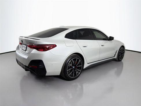 New 2026 BMW i4 eDrive40 w/ M Sport Package RWD image 6