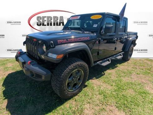 Used 2022 Jeep Gladiator Rubicon w/ Safety Group AWD/4WD image 2