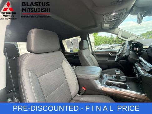 Used 2025 Chevrolet Silverado 1500 RST AWD/4WD image 24