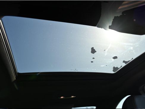 Certified 2023 BMW 230i Coupe w/ Premium Package image 7