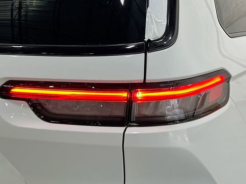 New 2025 Jeep Grand Cherokee L Limited w/ Black Appearance Package image 44