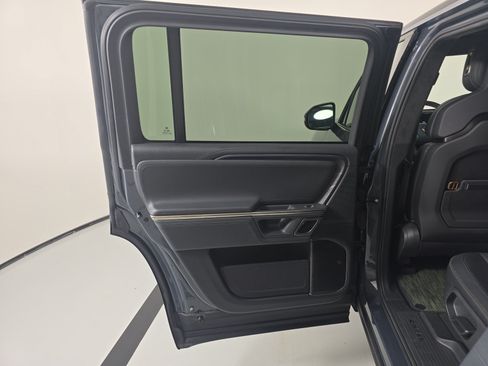 Used 2024 Rivian R1S Adventure AWD/4WD image 17