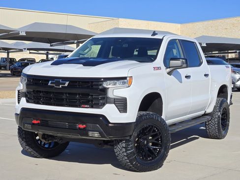 Used 2023 Chevrolet Silverado 1500 LT Trail Boss w/ Protection Package AWD/4WD image 2