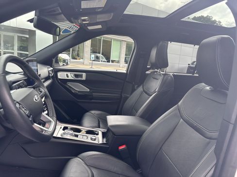 Used 2022 Ford Explorer ST w/ Equipment Group 401A image 10